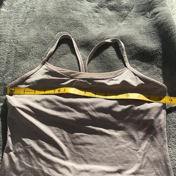 Rare Lululemon y tank - Picture 11 of 12